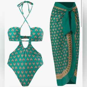 🏷️ One piece bathing suit and Coverup Set Green Floral Size M #00183